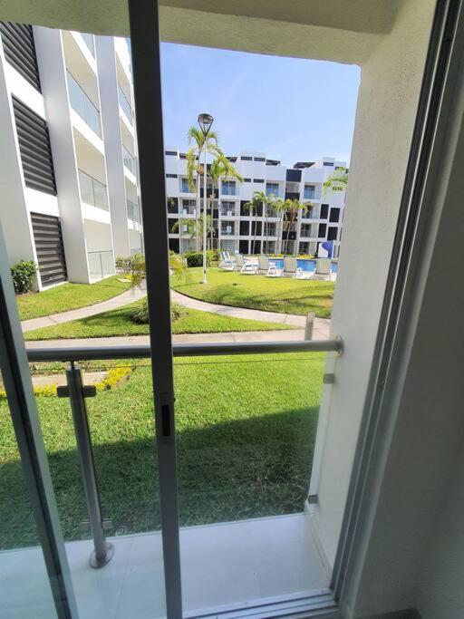 Departamento De Lujo En Manzanillo, Planta Baja Frente A La Alberca Apartment Bagian luar foto