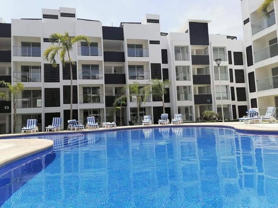 Departamento De Lujo En Manzanillo, Planta Baja Frente A La Alberca Apartment Bagian luar foto