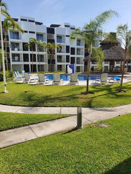 Departamento De Lujo En Manzanillo, Planta Baja Frente A La Alberca Apartment Bagian luar foto